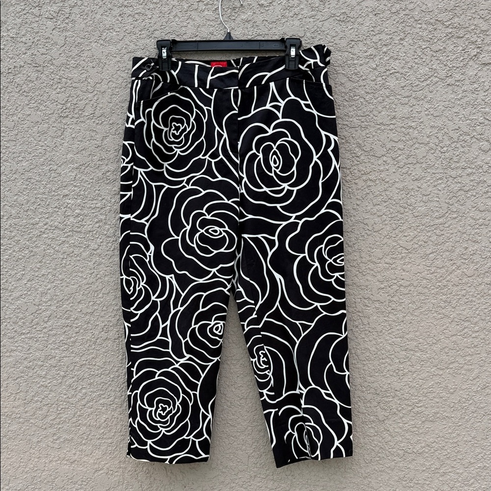 Oscar de la Renta Black & White Floral Cropped Pants